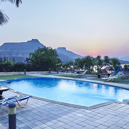 Savana Lake Resort Nashik Exterior photo