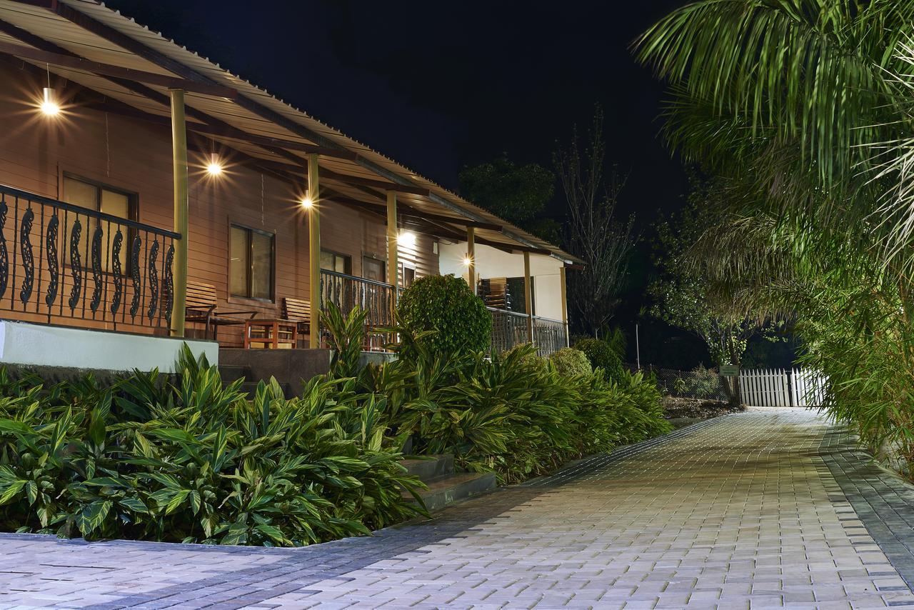 Savana Lake Resort Nashik Exterior photo